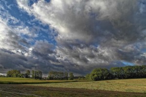 Paysage de campagne et nuages