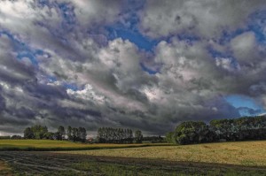 Paysage de campagne et nuages