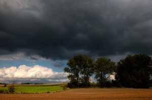 Paysage de campagne et nuages