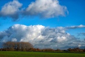 Paysage de campagne et nuages