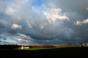Paysage de campagne et nuages