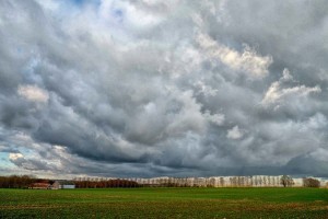 Paysage de campagne et nuages